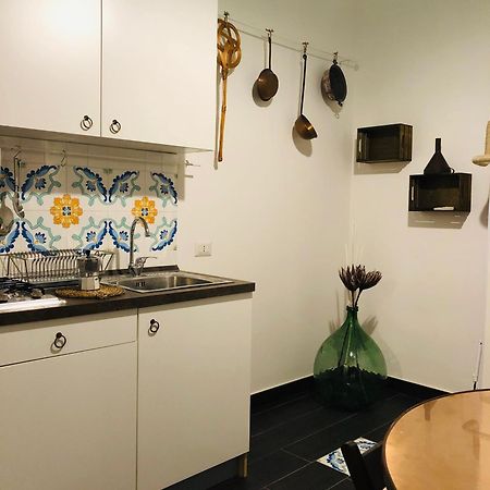 那不勒斯A Casa Di Claudia公寓 外观 照片